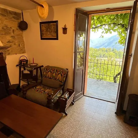 Ilovepigra Historic House Дом отдыха