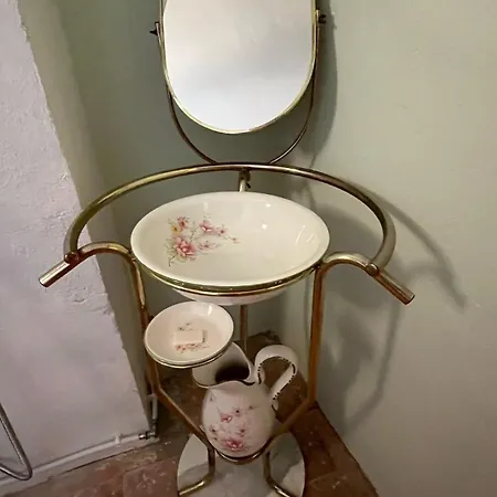 Ilovepigra Historic House Vakantiehuis *