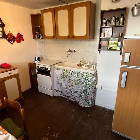 Ilovepigra Historic House Pigra