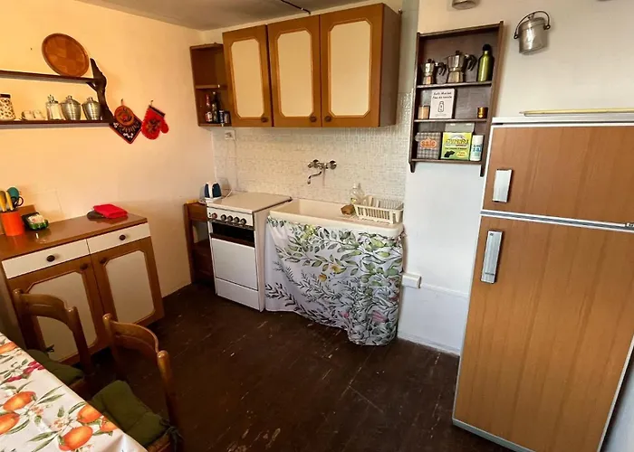 Ilovepigra Historic House Pigra